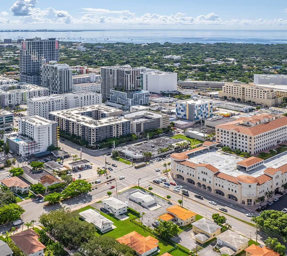 Experience exceptional vein treatment in Coral Gables at The Kimmel Institute. Our specialized team offers advanced care to revitalize leg health.